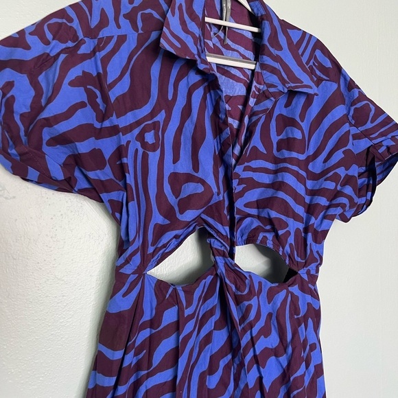 Anthropologie Twist Waist Midi Shirtdress in blue motif - Picture 7 of 11